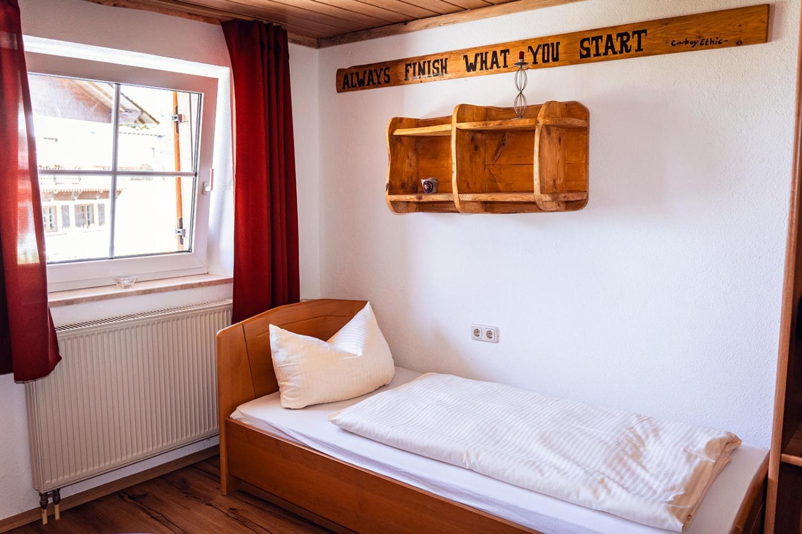 Landhotel Zum Matthiasl Bischofsreut Exterior photo